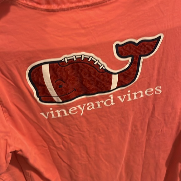 Vineyard Vines Shirt youth xl Red Football Whale Long Sleeve Pocket Tee - Picture 3 of 3